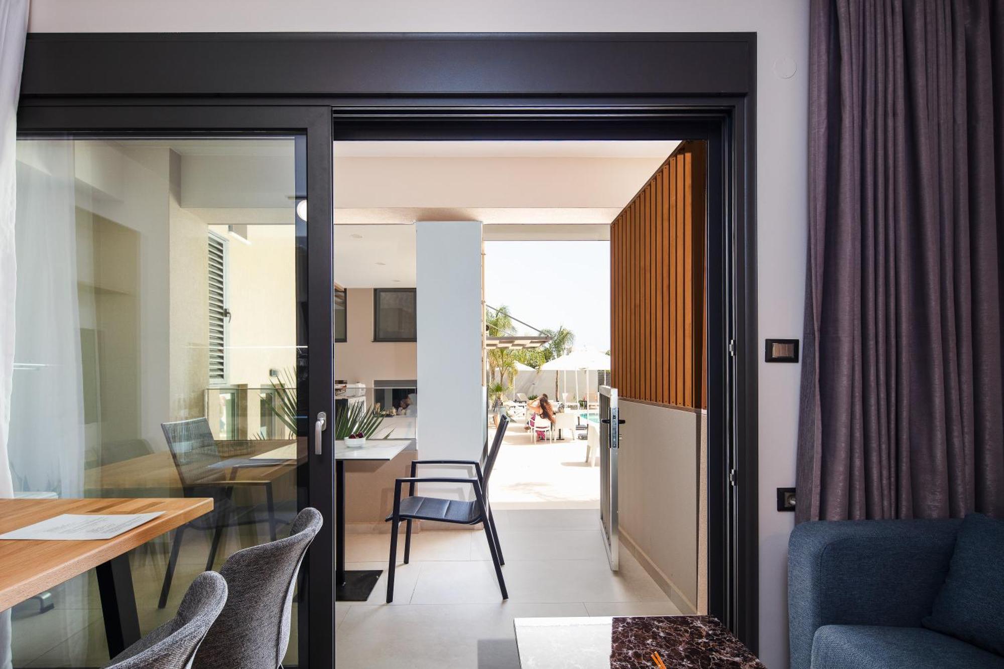 Sapphire Horizon Suites Kíssamos Dış mekan fotoğraf